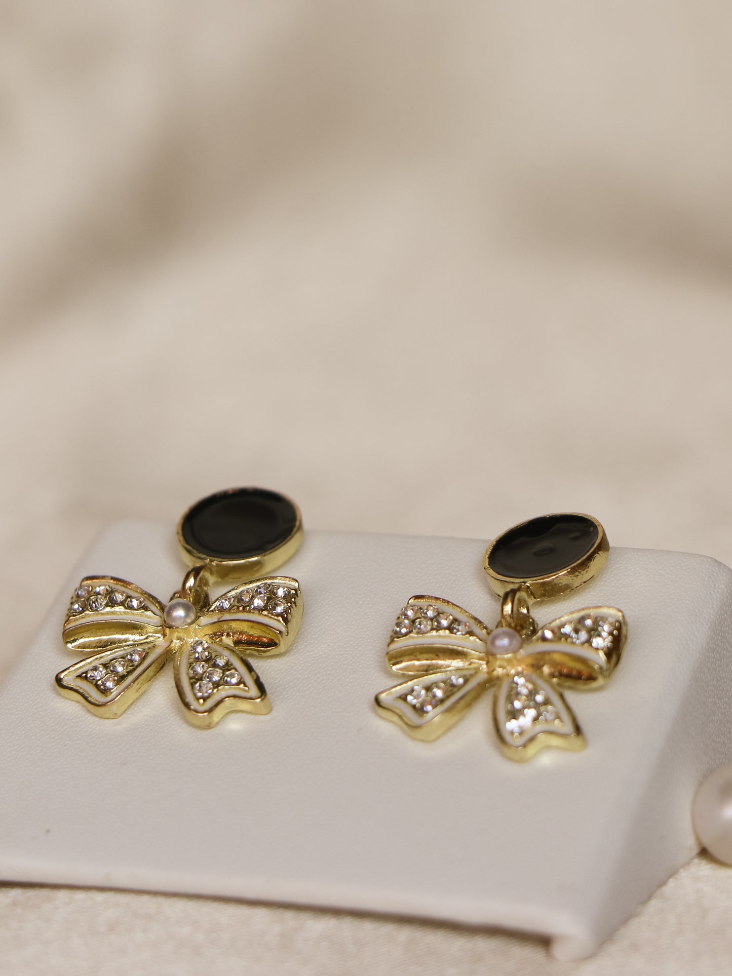 Chic Bow Elegance Earrings