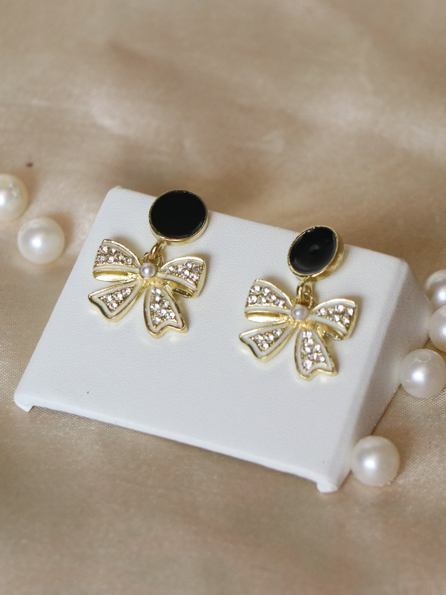 Chic Bow Elegance Earrings